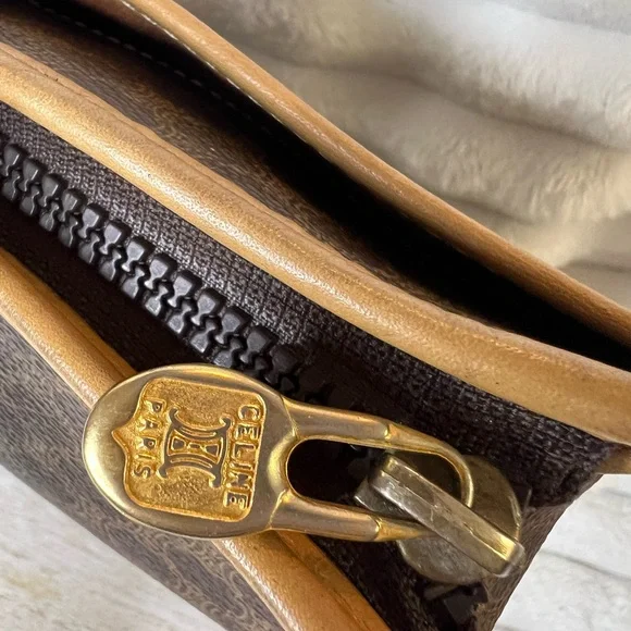 Celine Authentic Leather Clutch Bag - Picture 6 of 13